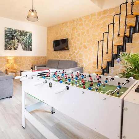 Standing With Terrace For 6 People - Le Mazagran - 2 شقة